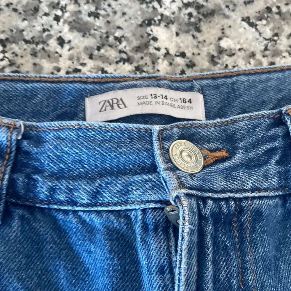 ZARA distressed jeans - Picture 4 of 7